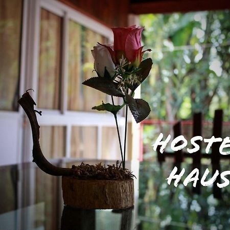 Hostel Haus プエルト・イグアス エクステリア 写真